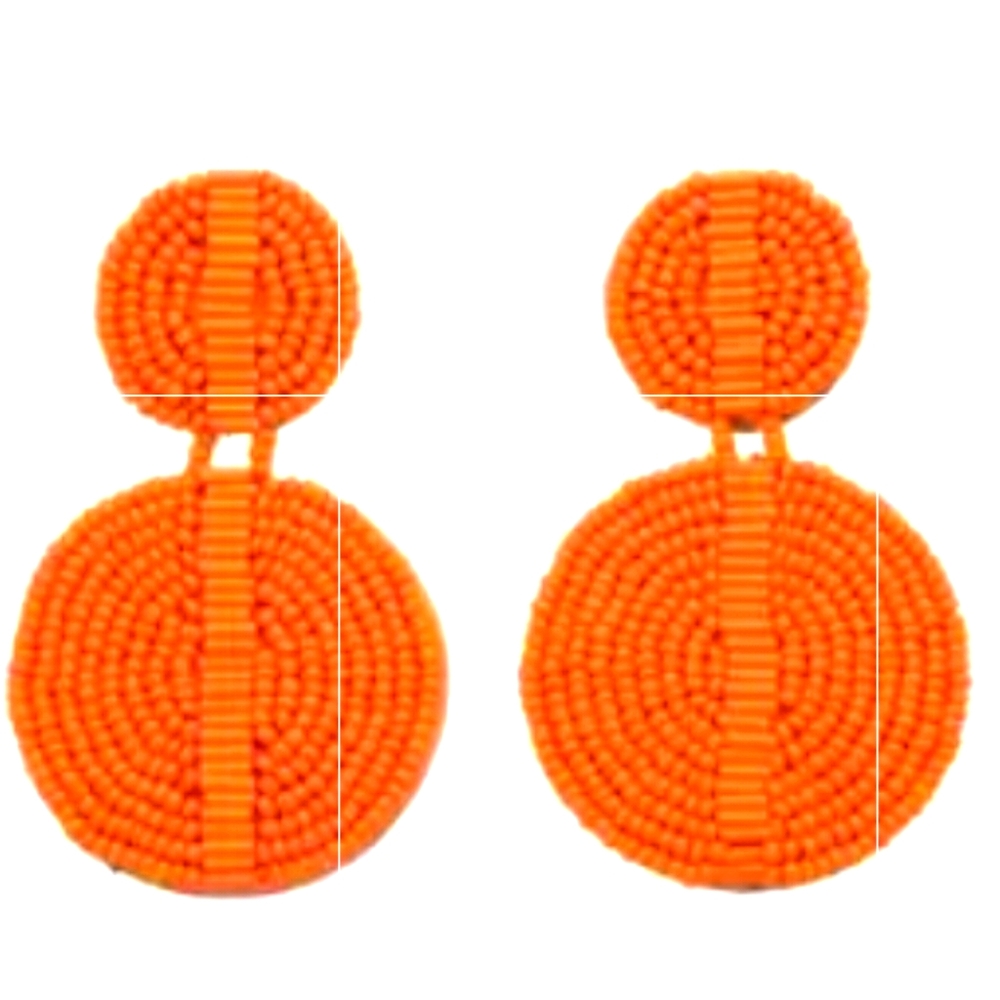 3/20 NWOT Women beaded drop earrings